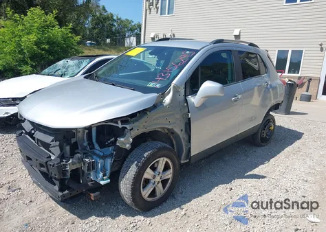 2018 Chevrolet Trax Lt z USA, uszkodzony, nr VIN 3GNCJPSB7JL237601